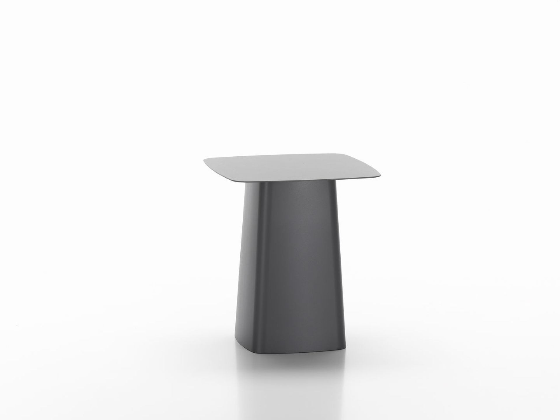 Metal Side Table Beistelltisch Medium Vitra